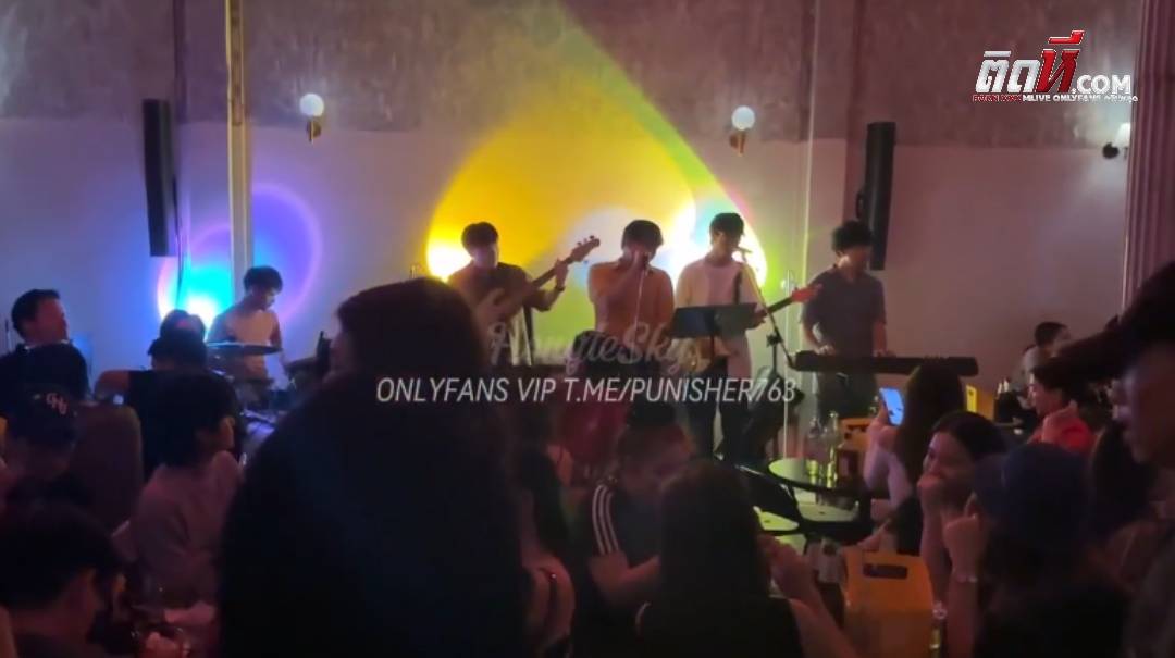 ดิลหญิงที่ร้านเย็ด hongtaeskykub Onlyfans ดื่มพอได้ที่ชวนเปิดห้องเย็ด จับเลียหีให้น้ำเดินก่อนเลย เอาควยให้โม๊คแล้วจับเย็ด ชักน้ำแตกใส่ปาก
