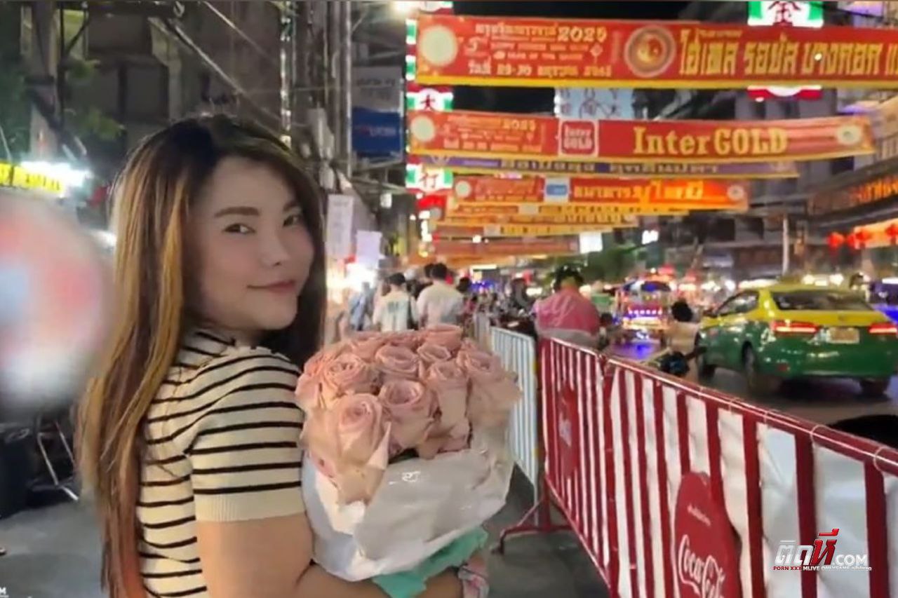 คลิปหลุดใหม่ ฮ่องเต้ เจ้หลุยส์ hongteskykub & vuitton_zaap พาเที่ยวพากิน ซื้อดอกไม้ให้เจ้ถูกใจเลยยอมให้เย็ดสด ตูดใหญ่กระหน่ำเย็ดมันส์แตกในคาหี